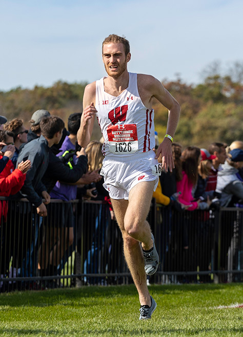Wisconsin Badgers Cross country runner Olli Hoare with second place in the men's A race